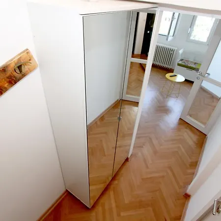 Dream With Parking Apartment *